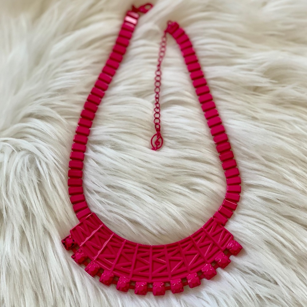 💝Hot pink statement necklace💝